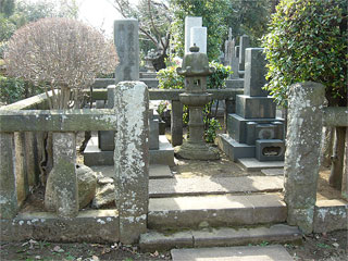 岡本綺堂の墓